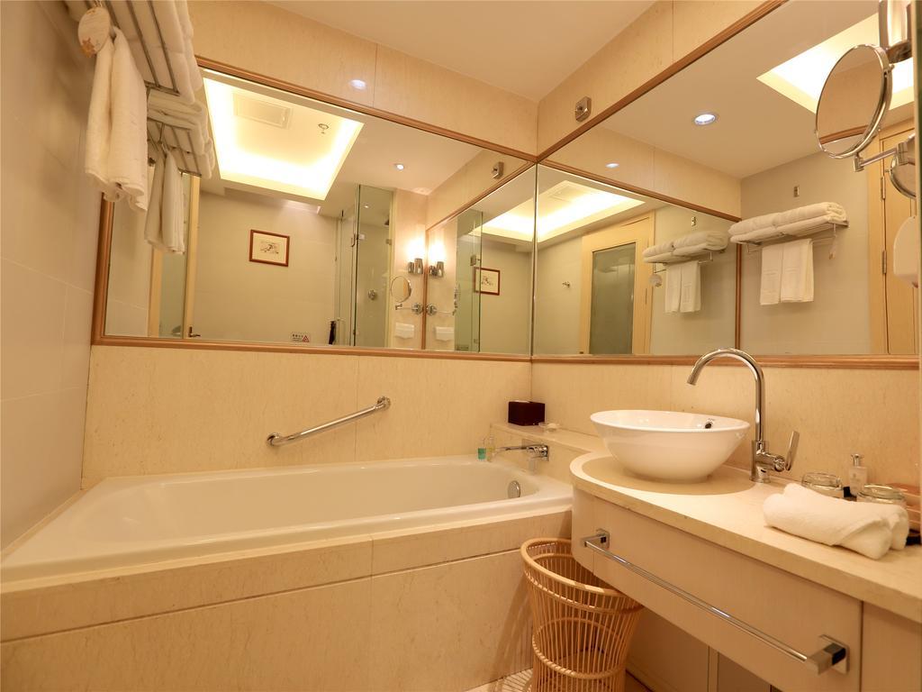 Golden Mountain International Hotel Laiyang Extérieur photo