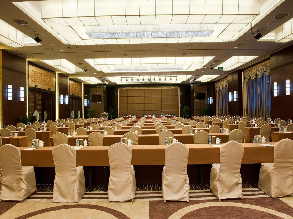 Golden Mountain International Hotel Laiyang Extérieur photo