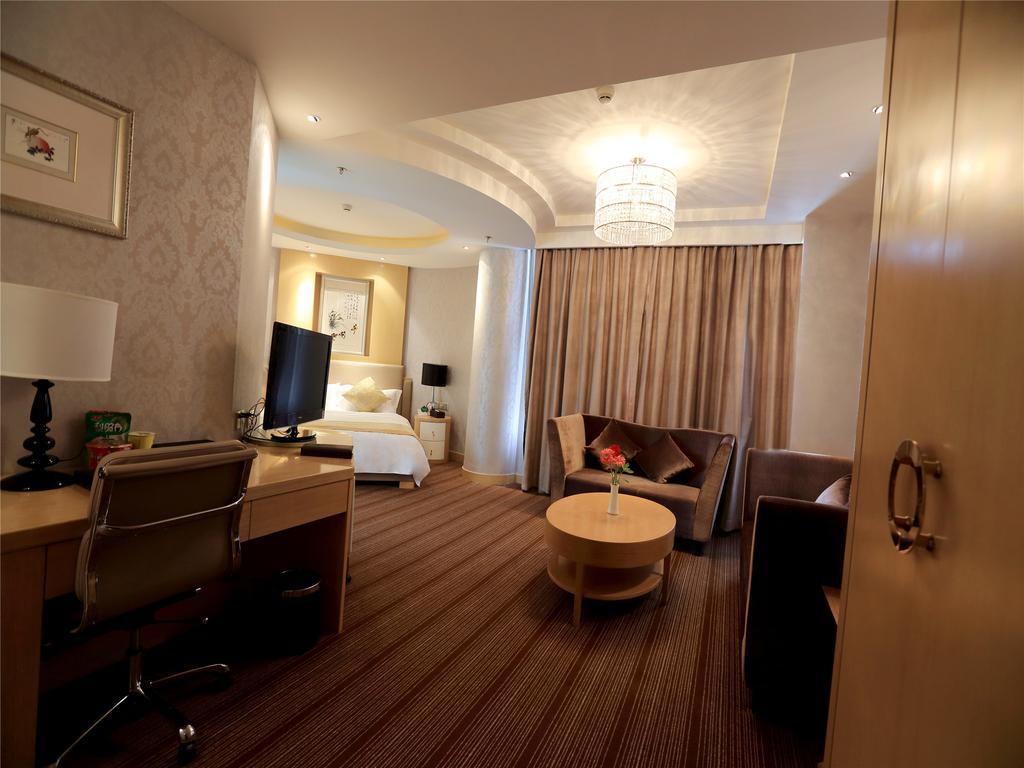 Golden Mountain International Hotel Laiyang Extérieur photo