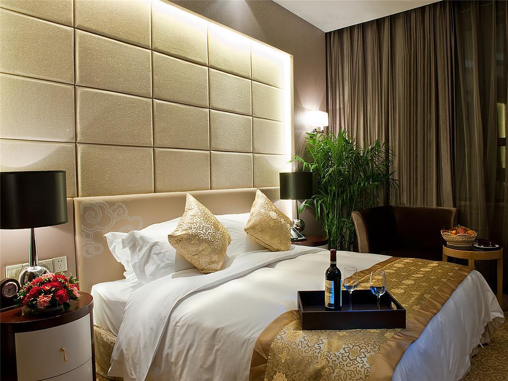 Golden Mountain International Hotel Laiyang Extérieur photo